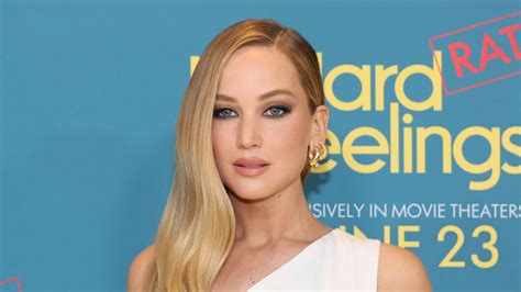 jennifer lawrence nude beach|Jennifer Lawrence shocks fans by getting completely naked in。